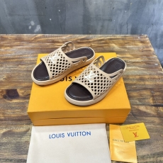 Louis Vuitton Slippers